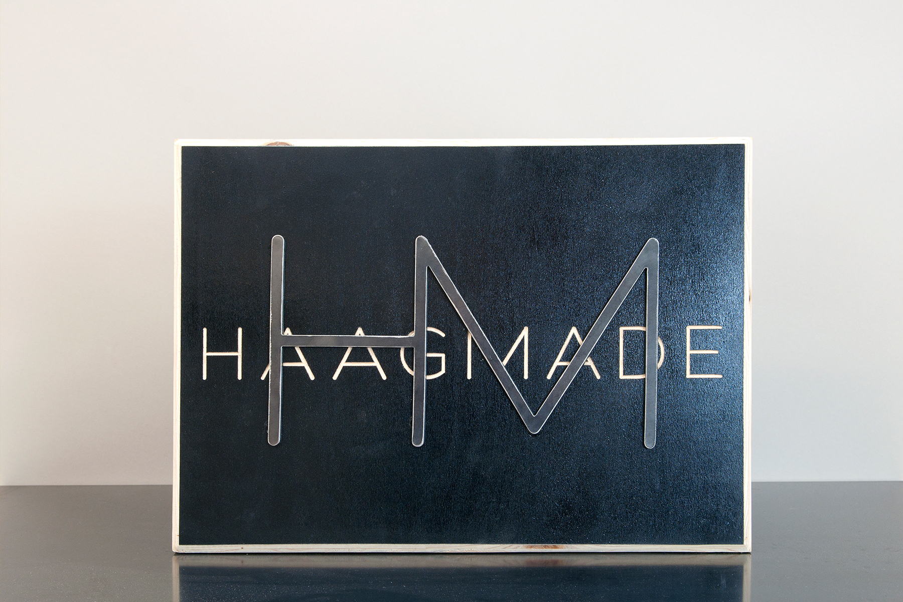 HM logo w metal letters 3